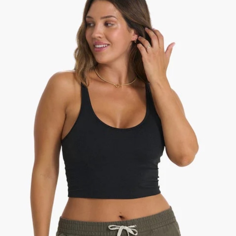 Vuori Halo Performance Crop in Black